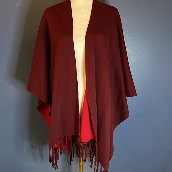 Chico's Sweaters - Chicos one size sweater poncho with fringe, plum outside, raspberry inside, warm